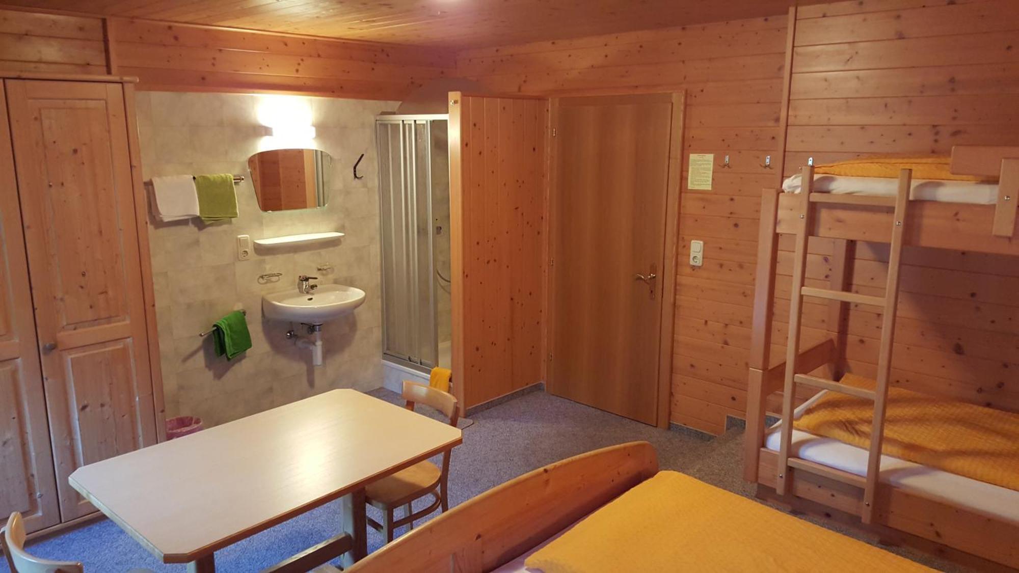 Alpengasthof Brueggele Alberschwende Room photo
